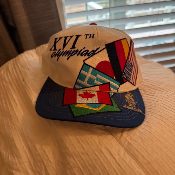 Vintage 1996 Atlanta Olympics Hat + Pin Set - Picture 1 of 5